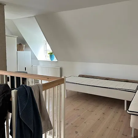 Strandgarden Pa Skaro Med Faerge Fra Svendborg Вилла