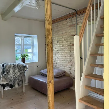 Strandgarden Pa Skaro Med Faerge Fra Svendborg Вилла *